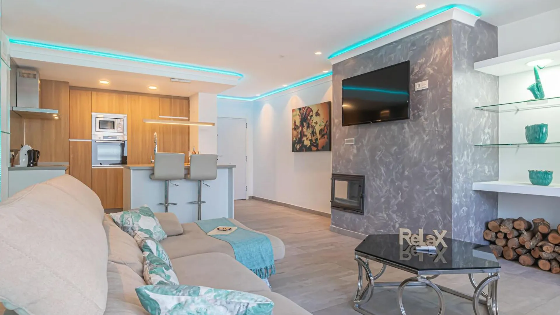 Apartamento Chicago - Puerto Banus contacts